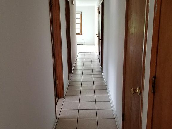 2nd image of 1943 Grove St APT 2W