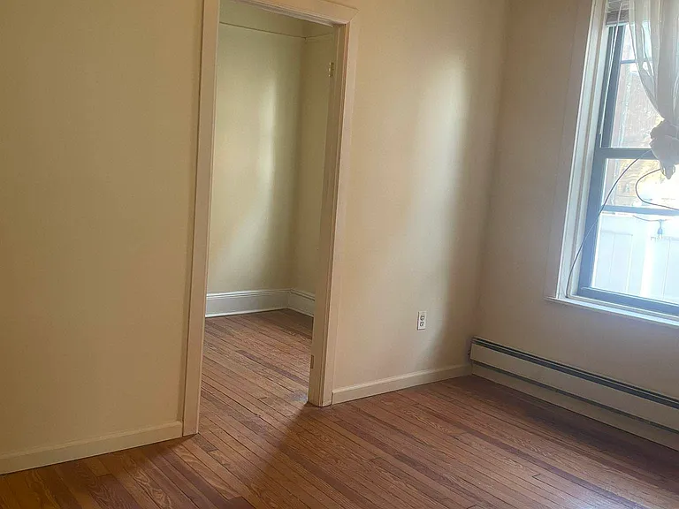 233 Maujer St #1 — Photo 1