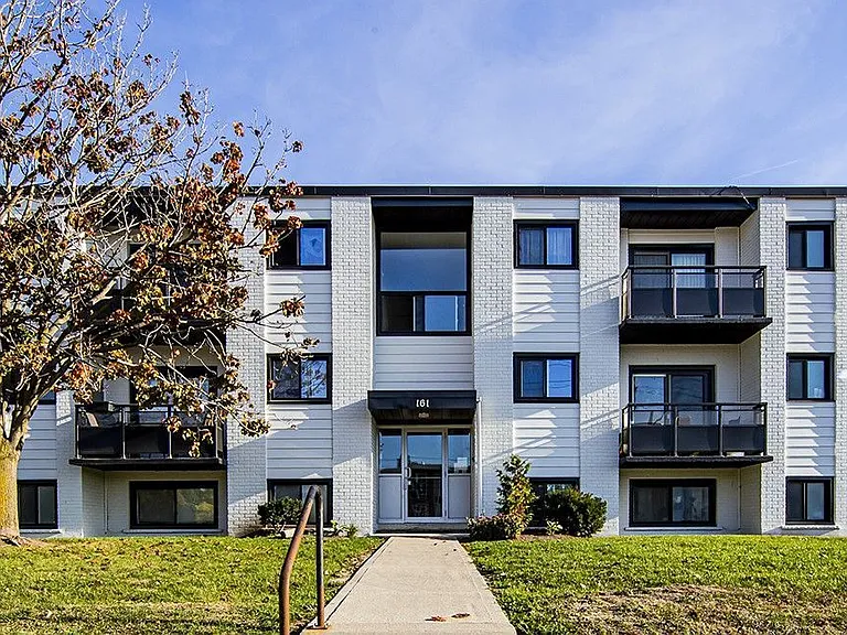 159 University Ave E #8 — Photo 9