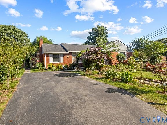 3rd image of 2201 Sommie Ln