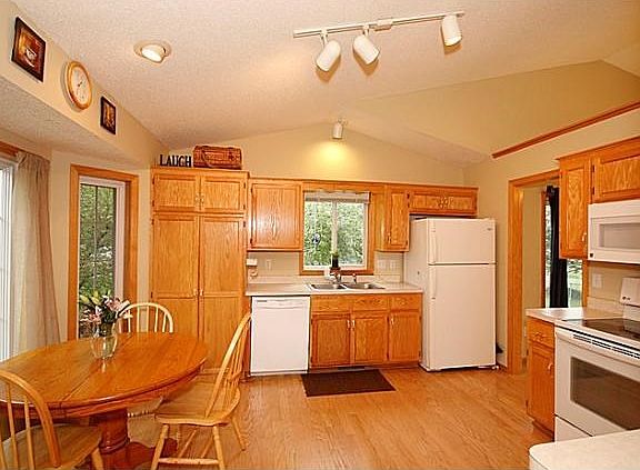 4th image of 10165 Pleasure Creek Pkwy W