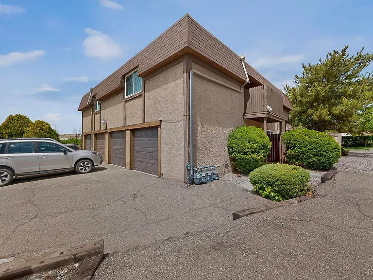 8445 Chambers Ct NE #D — Photo 12