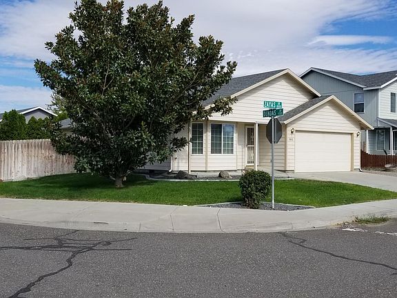 3rd image of 8015 Zayas Dr