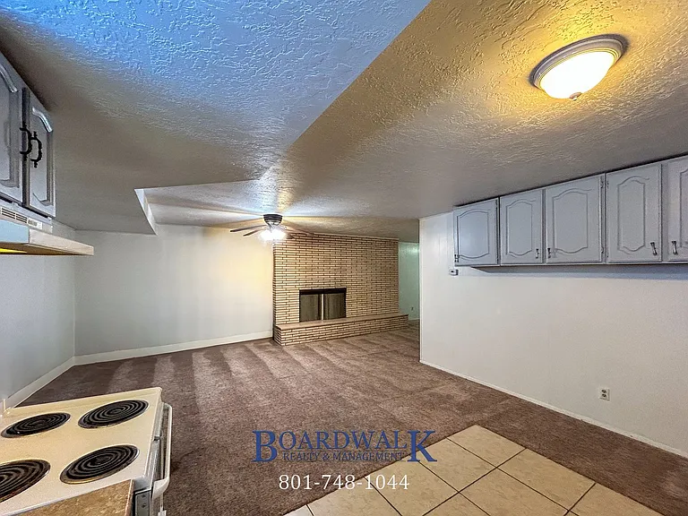 1528 E 8640 S — Photo 9