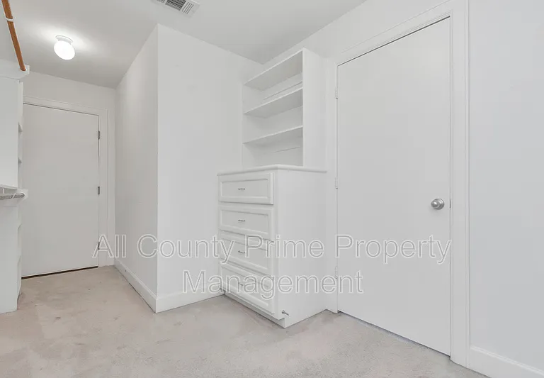 3627 Main Plaza Dr — Photo 25