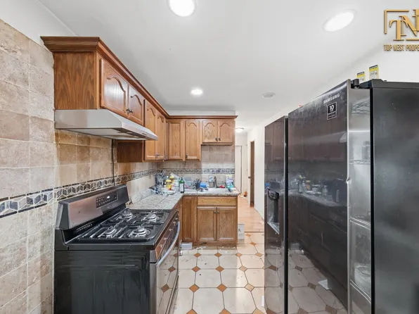 457 Beach 66th Street image 8 of 18