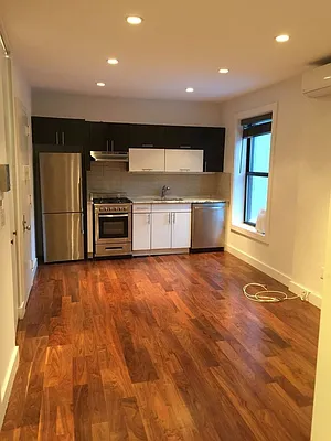 Rented by Flatiron Real Estate Advisors LLC | media 50