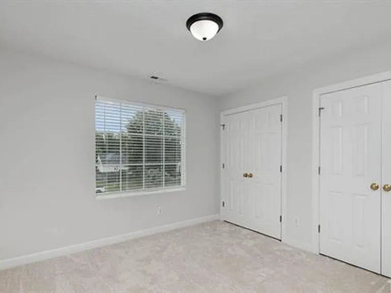 113 Ashton Ln — Photo 14