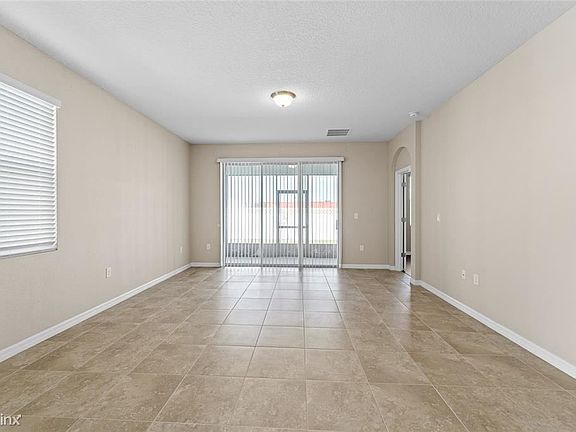 4th image of 7532R Stonebrook Cir
