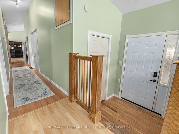 3rd image of 135 Woods Rd