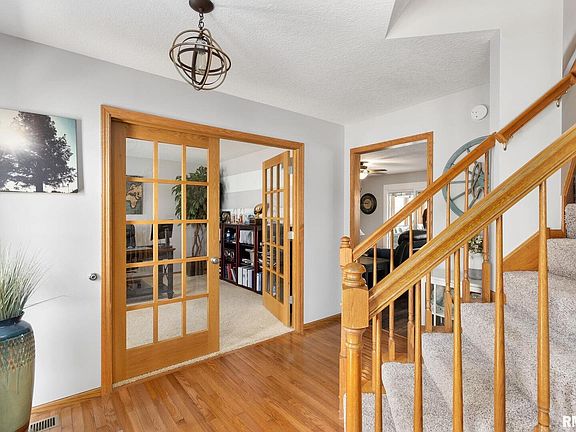 3rd image of 5003 Mayfield Dr