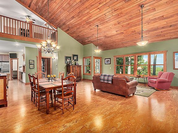 4th image of 2 Solomon Cir