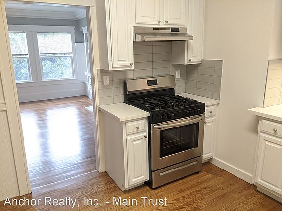 3rd image of 624-628 Masonic Ave #626