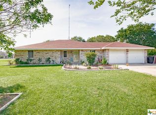 270 Hickory Dr, Victoria, TX 77904