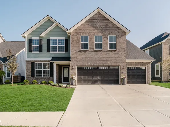 6944 Oakcrest Dr, McCordsville, IN 46055