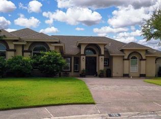 105 Watson Lake Dr, Laredo, TX 78041