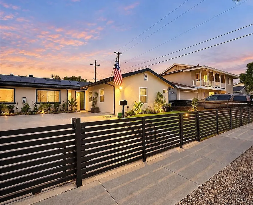 6261 Rosemary Dr