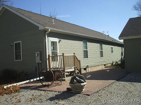 4th image of 230 S Chamberlain St