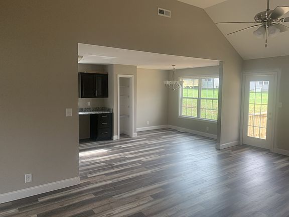 5th image of 203 Chalet Hls Lot 203