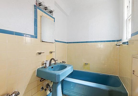 4th image of 2171 Cropsey Ave #3
