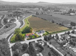 13540 Neaves Rd, Maple Ridge, BC V3Y0A8