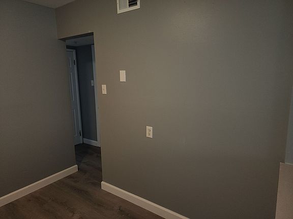 4th image of 812-814 Schirmer St #814-D
