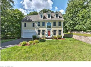 6775 Main St, Trumbull, CT 06611