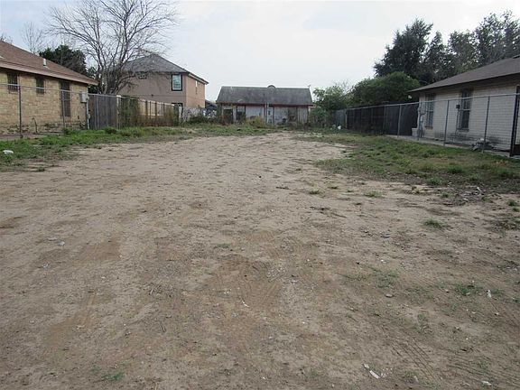 2nd image of 319 Alicante Dr
