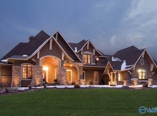 1669 Lake Cove Dr SW, Decatur, AL 35603