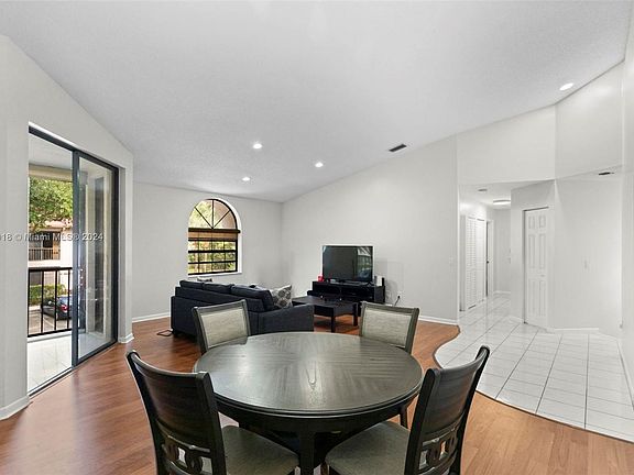 4th image of 5188 Europa Dr APT I