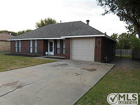 3rd image of 124 Mesa Dr