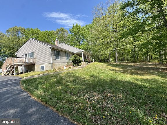 3rd image of 174 Pine Tree Rd