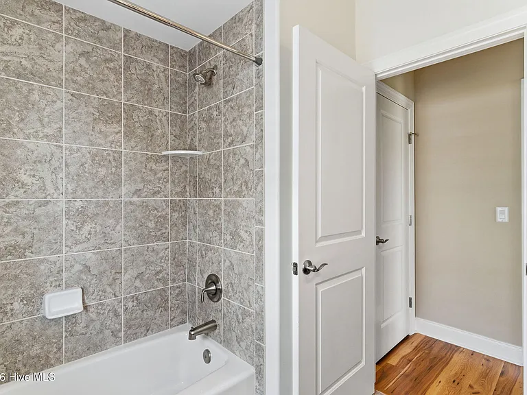 1226 Nightingale Ct — Photo 33