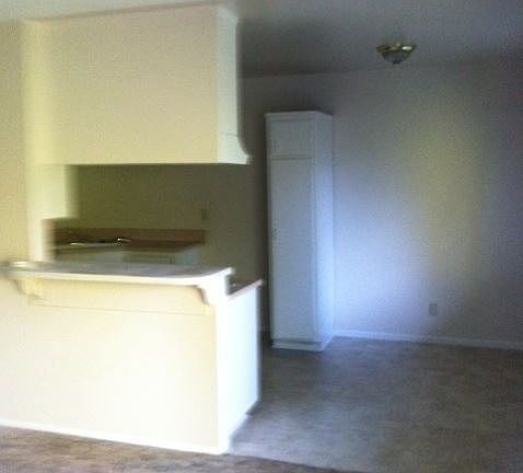 3rd image of 1345 N San Gabriel Ave APT 21