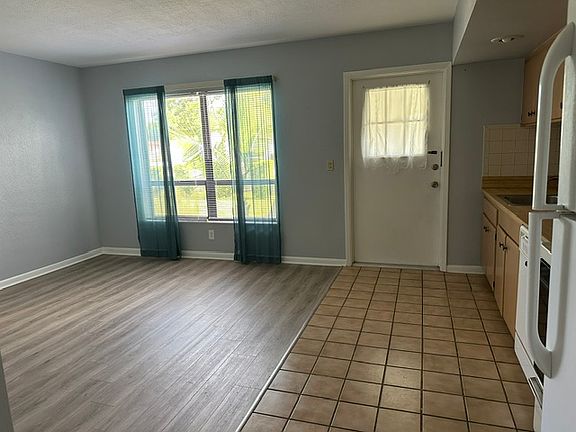 5th image of 2301 Bay Dr #2