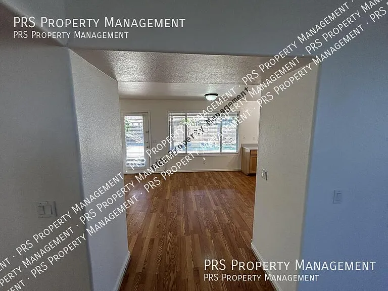 1963 W Thompson Way — Photo 8