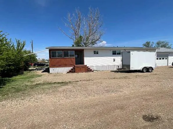 204 6th St W, Drumheller, AB T0J 0Y3