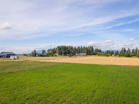 4th image of 57 Songbird Ct Lot 2