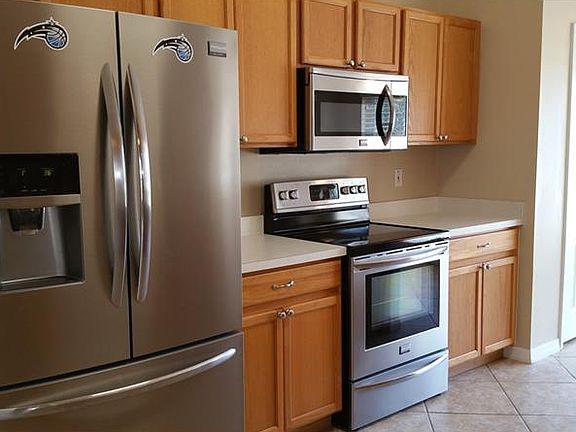 2nd image of 320 Valley Edge Dr
