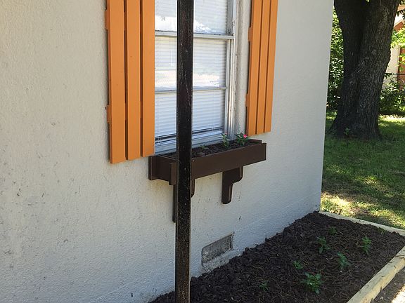 5th image of 5808 Bertha Ln
