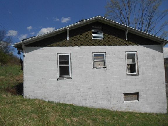 5th image of 264 Hopkins St