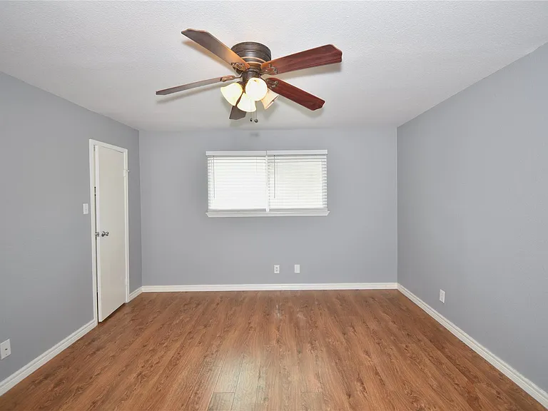 10811 Richmond Ave #76 — Photo 16