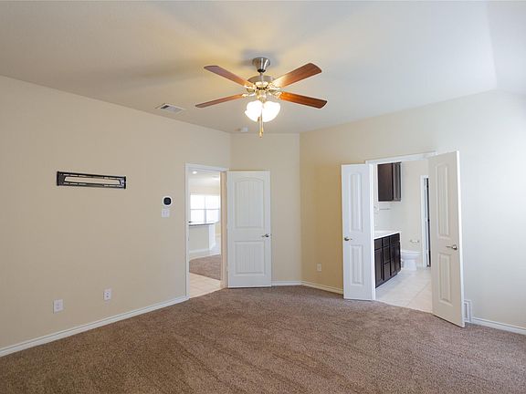 5th image of 900 Lake Cypress Ln