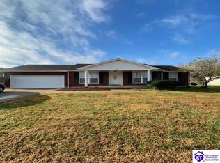 385 Valley View Dr, Vine Grove, KY 40175