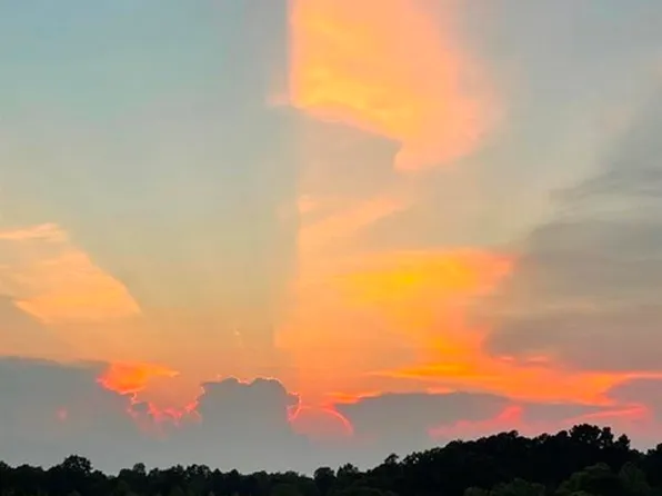 295 Meadow Lake Ln, Hardinsburg, KY 40143