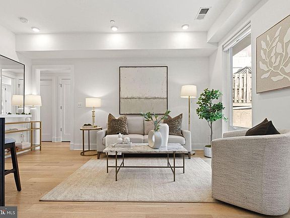 2nd image of 2717 Ontario Rd NW #102