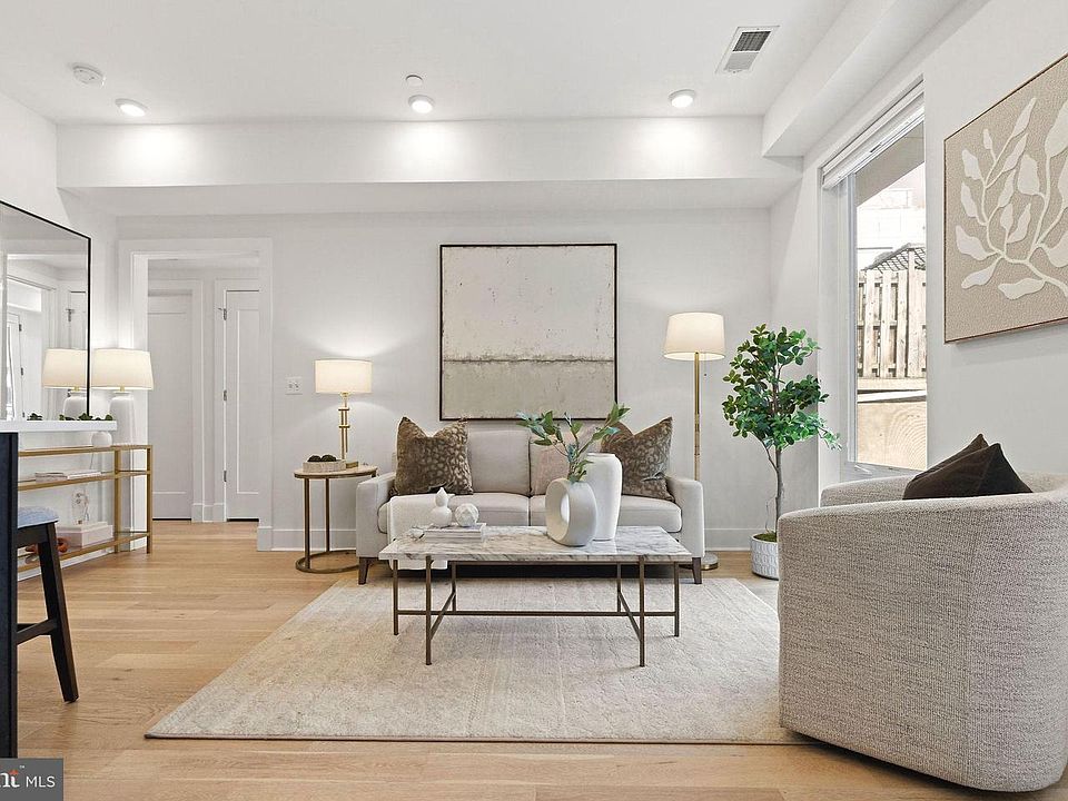 1st image of 2717 Ontario Rd NW #102