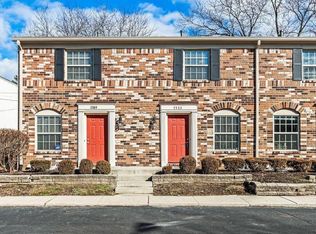 2558 Shore Line Ln, Columbus, OH 43221