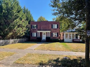 729 11th Ave #1, Huntington, WV 25701