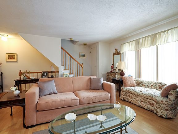 3rd image of 247 Claremont Ave #C-3-9